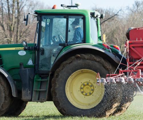 fertiliser spreading